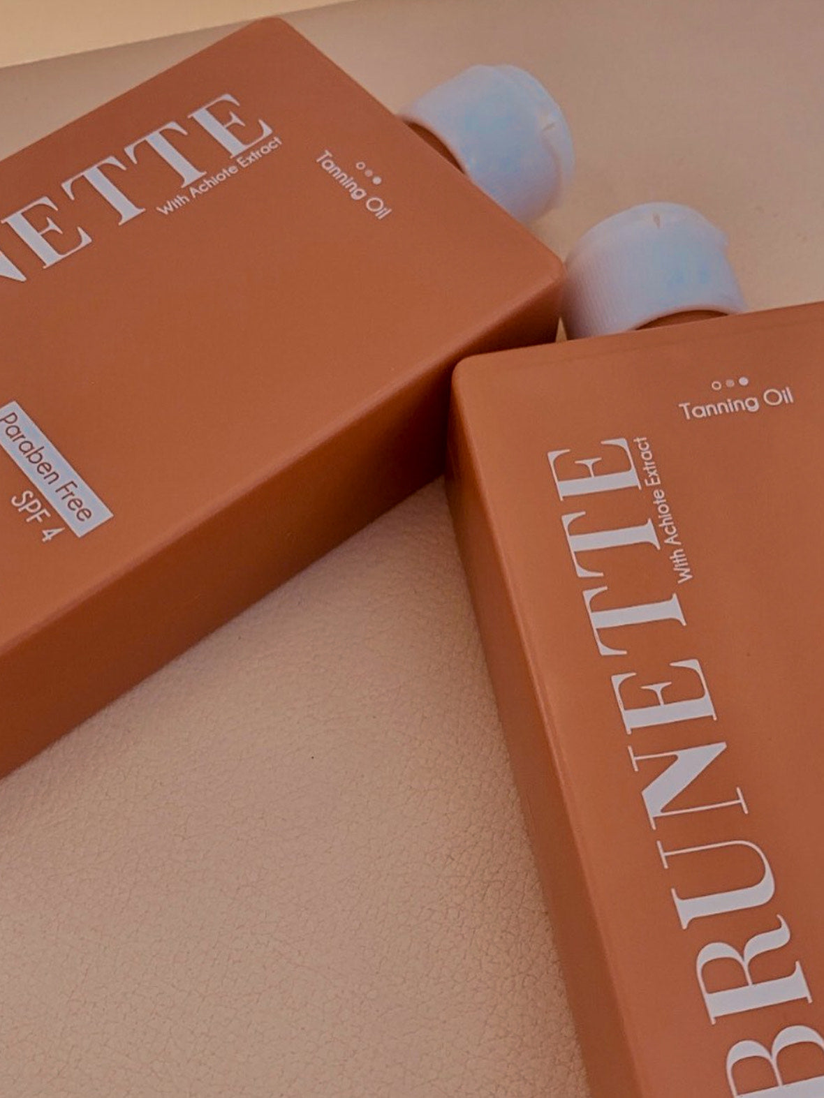 BRUNETTE TANNING OIL