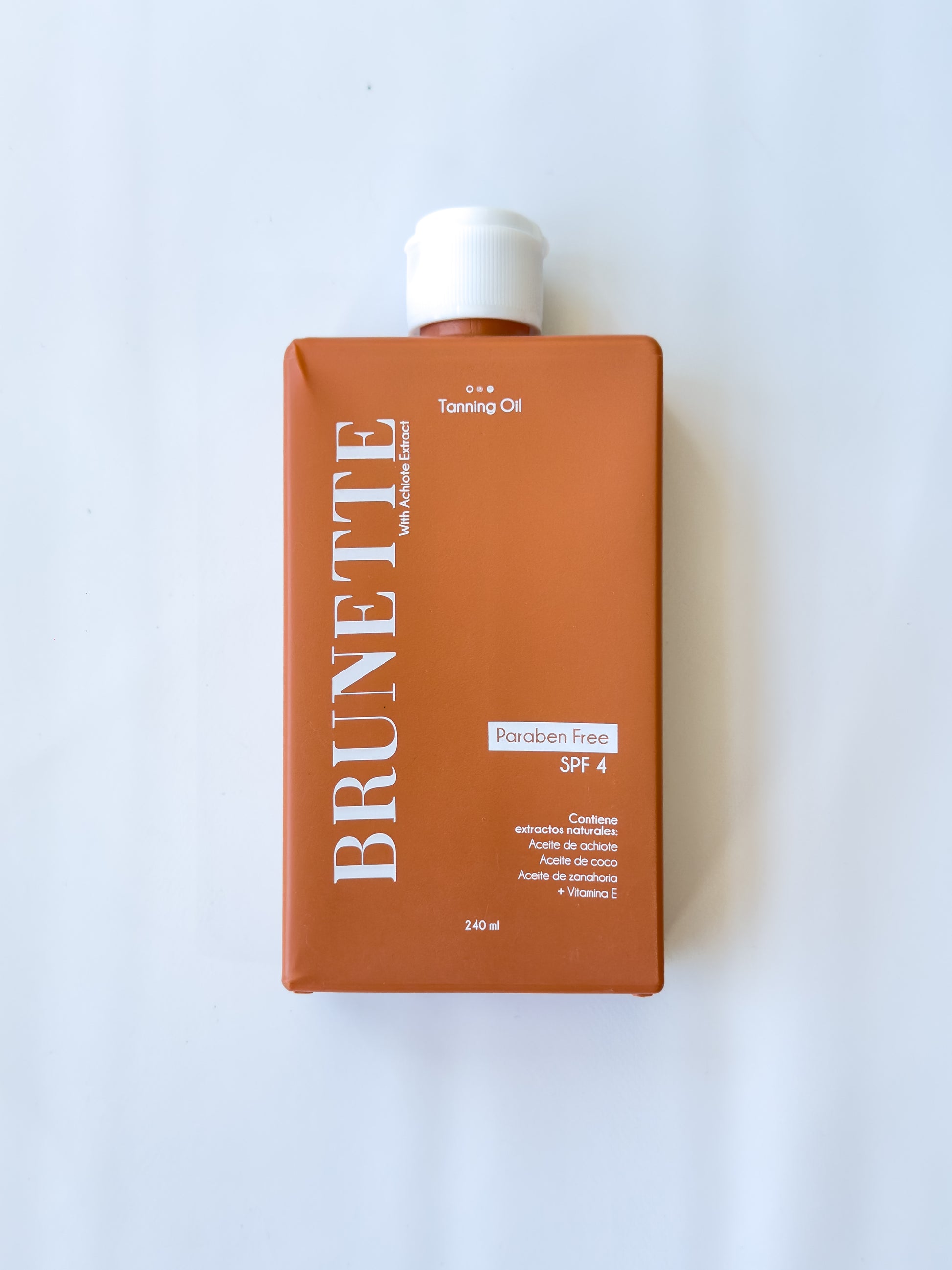 BRUNETTE TANNING OIL